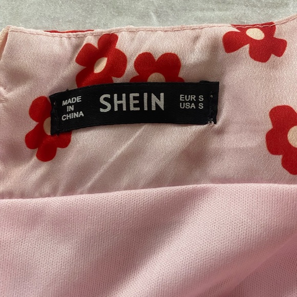 Pink and red floral mini skirt - Picture 2 of 2